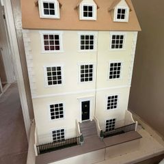 Large Dolls house