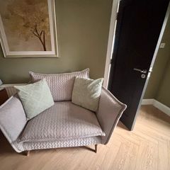 Love seat