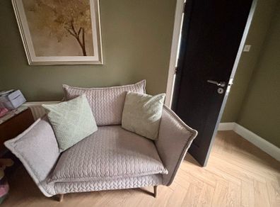 Love seat