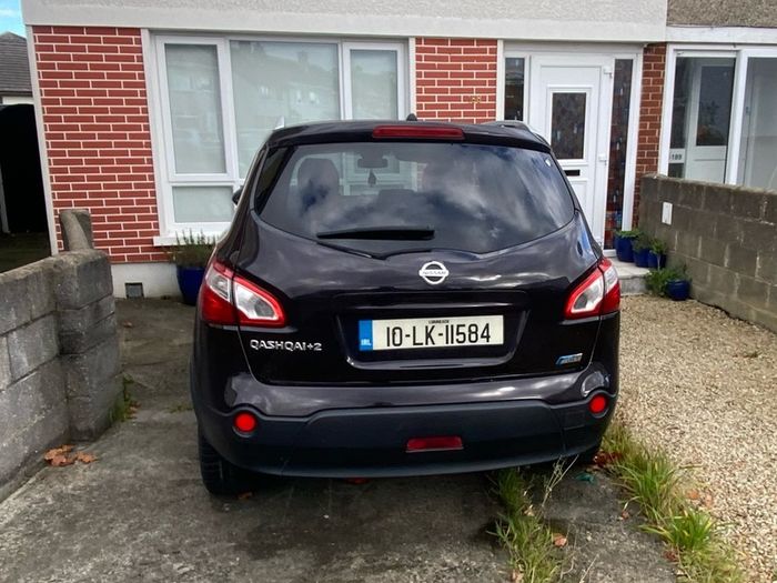 2010 Nissan Qashqai +2