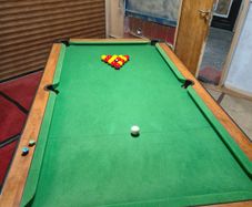 Pool table