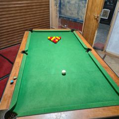 Pool table
