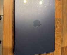 Mackbook Neo with Apple care