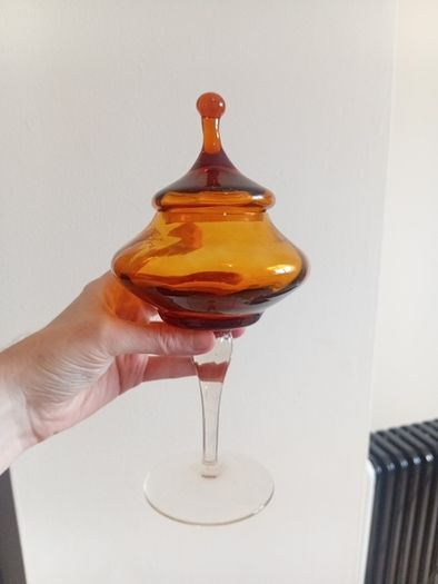 Vintage Italian Empoli Amber Glass Lidded Candy Dish / Apothecary Jar, dating to the 1960s or 1970s
