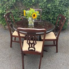 Round Table and Four chairs