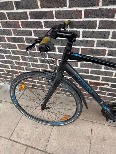 Trek 7.4FX Hybrid Bike (51cm frame, 27-speed)