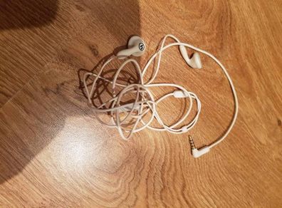 Havit Wired Earphones with Mic - White