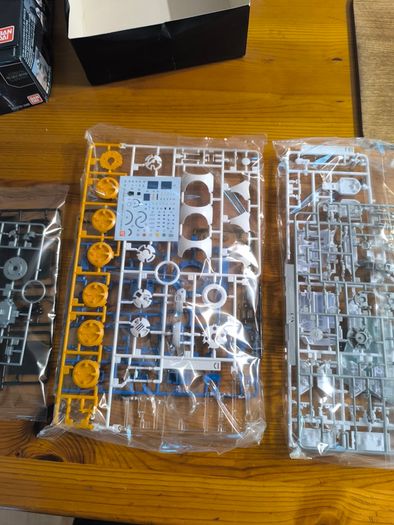 Bandai 1/12 Star Wars BB-8 & R2-D2 Model Kit (OOP / Out of Production)