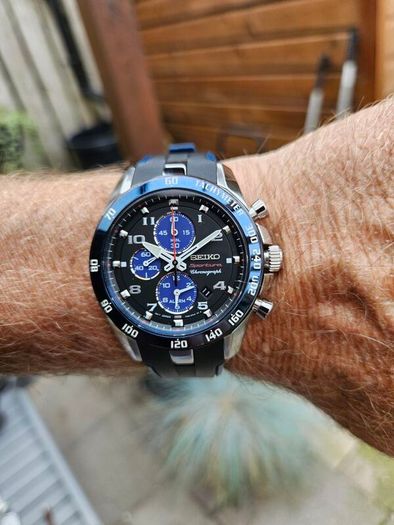 Watch Seiko Sportura. Chronograph. Alarm