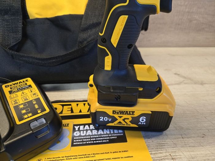 DEWALT DCD795 XR Brushless Combi Drill + Battery charger and Bag