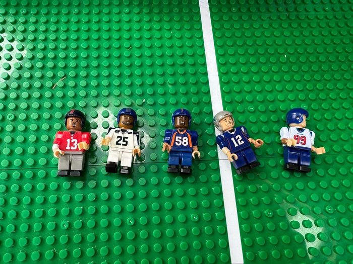 OYO Sports NFL Full Field Building Block Set