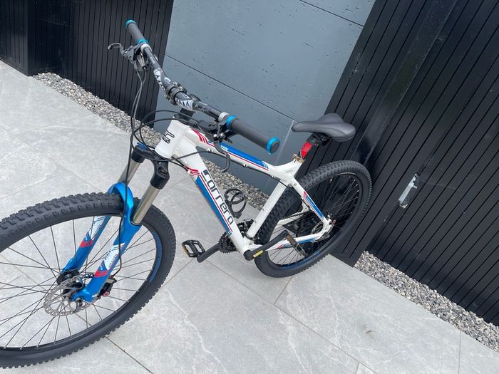 CARRERA KRAKEN 27.5 inch Mountain Bike     Top of the Range Carrera MTB     Fully Serviced