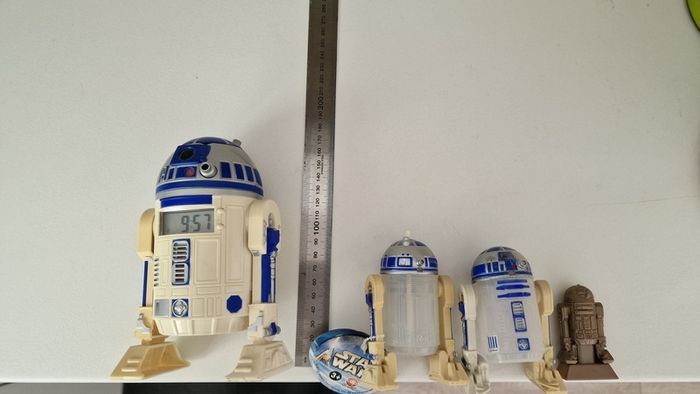 Star Wars collectables R2D2 and Vader