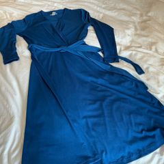 Stunning H&M royal Blue wrap style dress with tie waist long sleeve