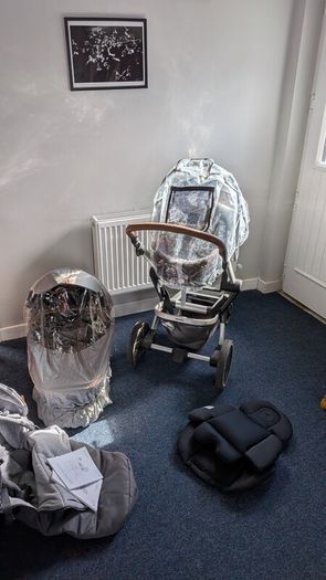 Joolz Hub travel system with Cybex Cloud infant car seat