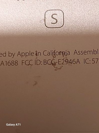 Apple Iphone 6s, White with Rose Gold Back, Damaged Display, excellent cosmetic condition, For Parts or Repair
