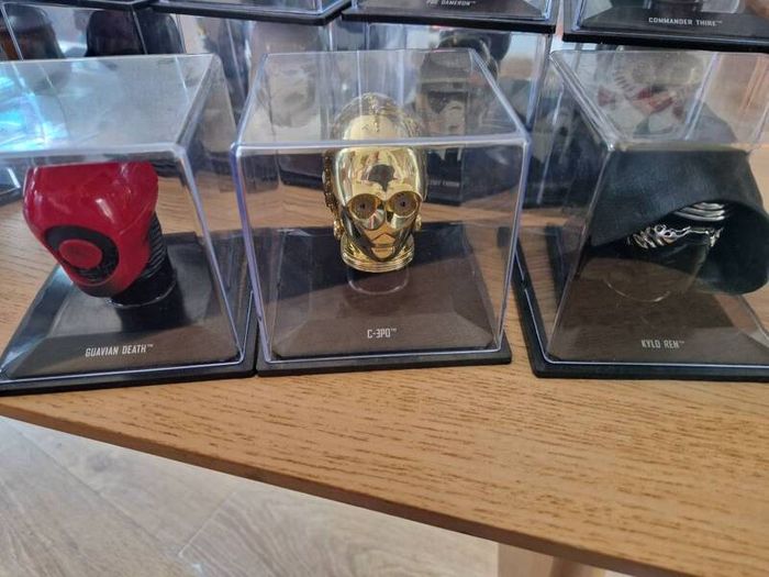 43 Star Wars DeAgostini Helmet collection