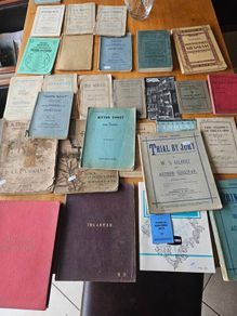 Rathmines Rathgar Musical Society Collection Of Musical Scores. Over 30 Books. Hardback And Paperback.  See Photos For Condition.