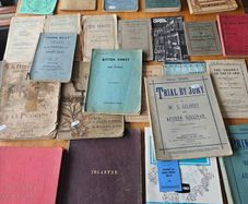 Rathmines Rathgar Musical Society Collection Of Musical Scores. Over 30 Books. Hardback And Paperback.  See Photos For Condition.