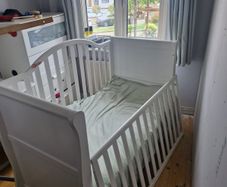 Free cot bed