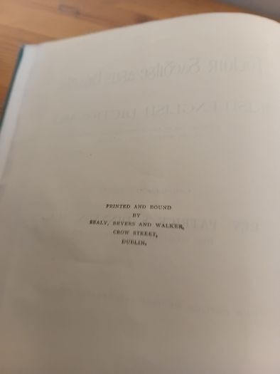 1927 Focloir Gaedilge Agus Bearla: An Irish-English Dictionary.