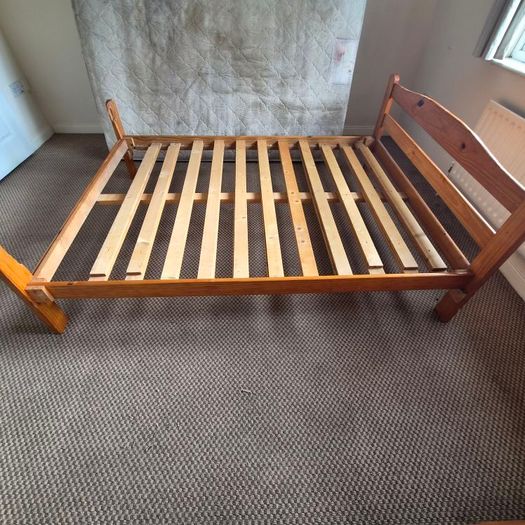 Queen bed