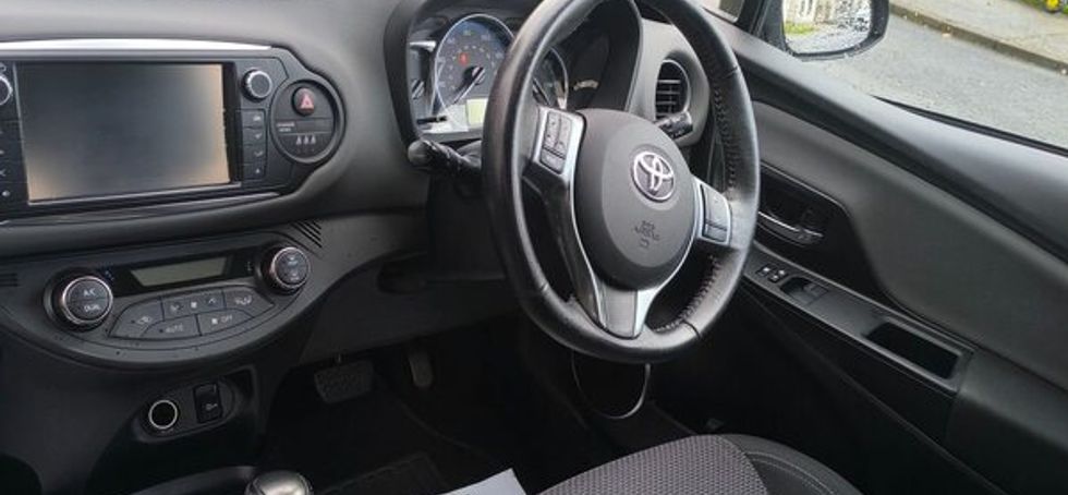 Toyota Yaris 2015