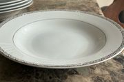 Royal Doulton. 2004