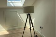 Floor lamp