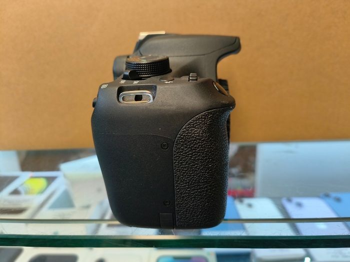 Canon EOS 1200D 18MP DSLR Camera Body, Black, with Battery