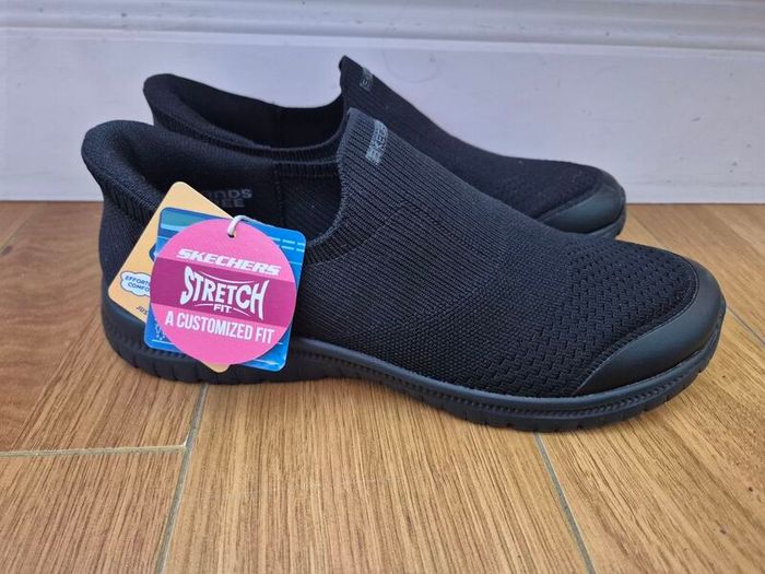 Skechers