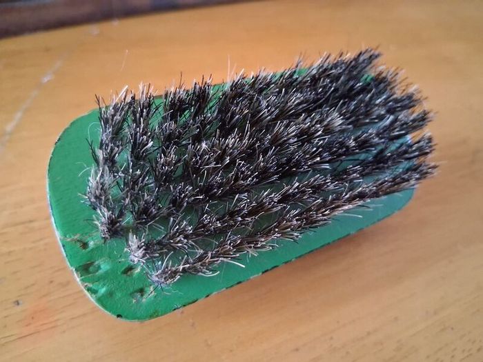 Peking opera mask brush
