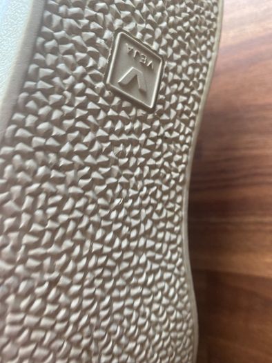 Veja womens