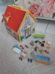 Playmobil foldable pet CLINIC HOSPITAL with carry handle
