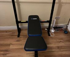 Weight bench incl 20kg weights and Olympic bar