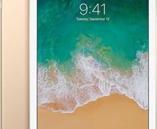 Apple iPad 5th Gen A1822 128GB, Wi-Fi , 9.7in - 2017 Model - Gold