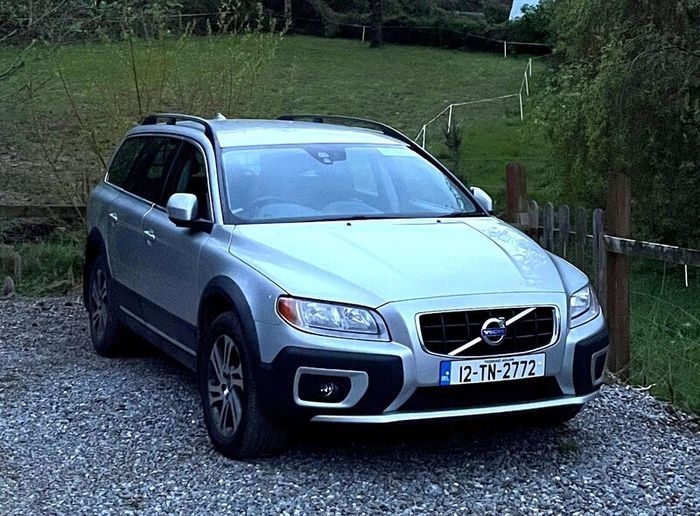 2012 Volvo XC70 2.5 Diesel, manual transmission.