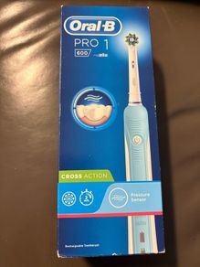 New Oral B Pro 600 electric toothbrush