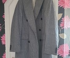 Mens Overcoat, size Large, slim fit.