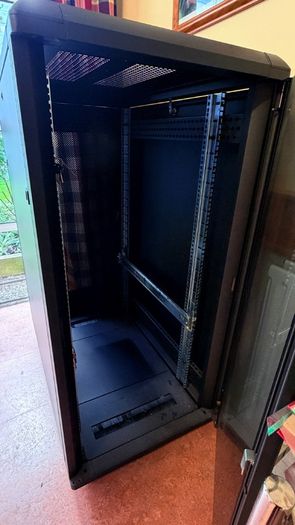 25U Server Rack