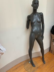mannequin