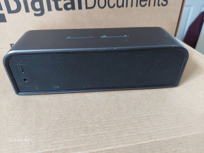 MONIC PSYC Agressive Audio wireless Bluetooth Speaker in excdellent condition