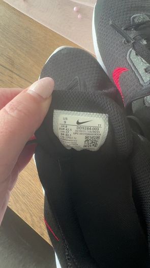 nike trainers