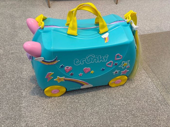 trunki ride on suitcase kids