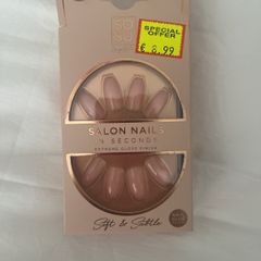 SoSu Salon Nails