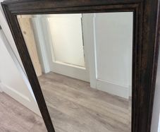 Wall mirror