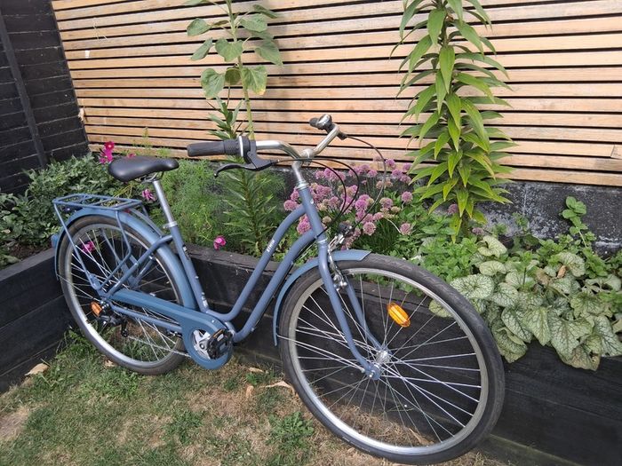 Womens Bike - Excellent condition