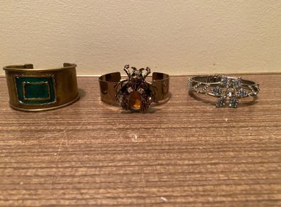 2  Ladies Bracelets.