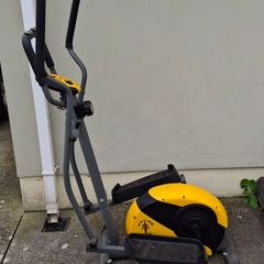 Cross Trainer