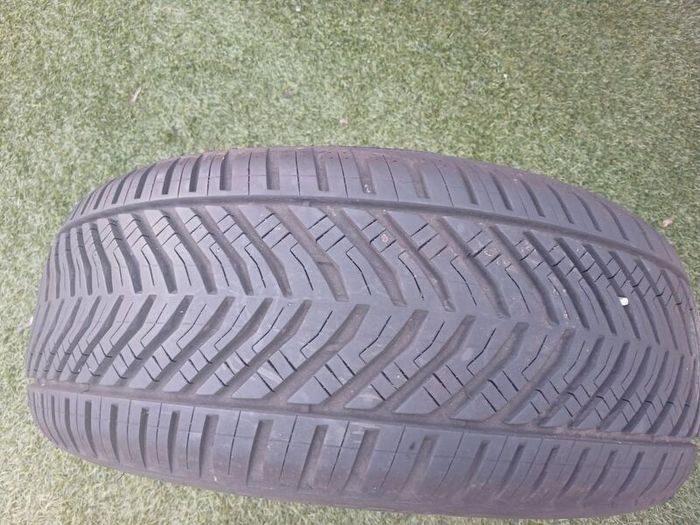 Tyre 215 55 R17